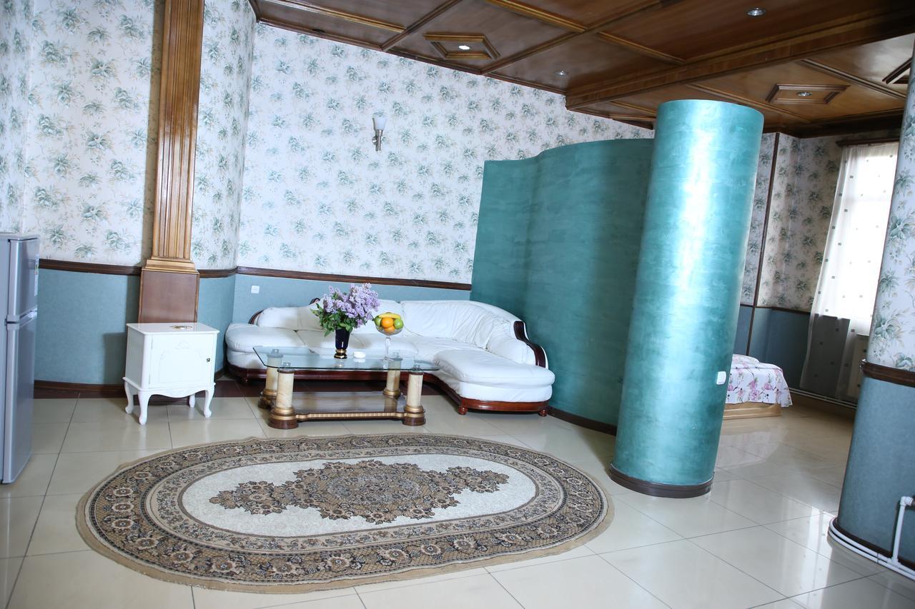 Aratta Hotel Argavand エクステリア 写真