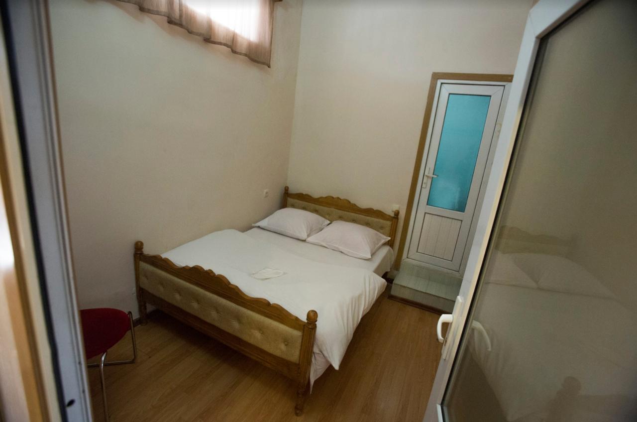 Aratta Hotel Argavand エクステリア 写真
